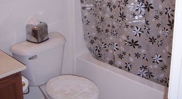 突然のトイレつまりに備える正しい知識と未然防止のための日常チェック方法